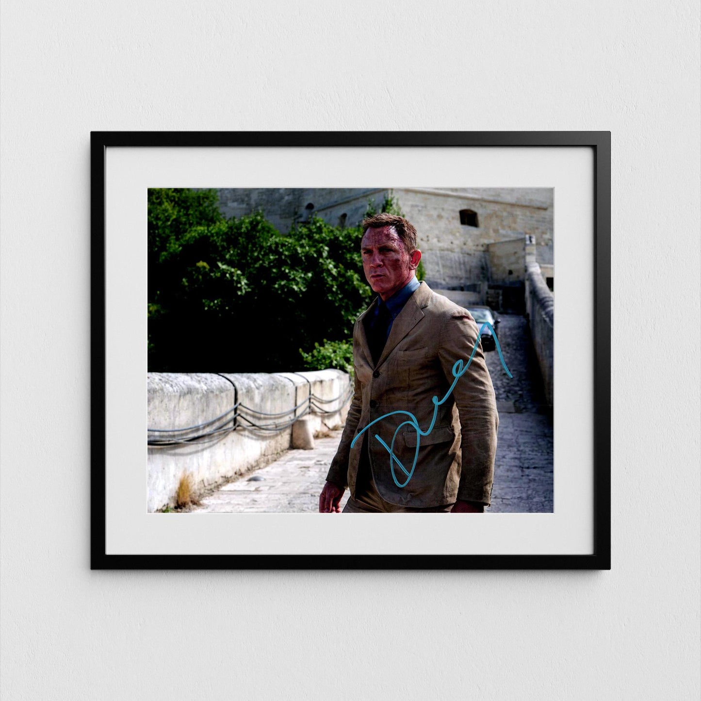 Daniel Craig Autograph James Bond Signed Poster Authentic Signature with COA