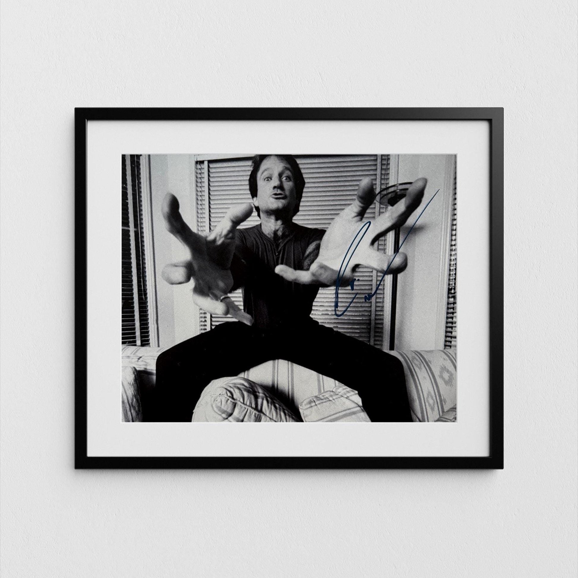 Robin Williams Autograph Signed Poster Authentic Signature with COA