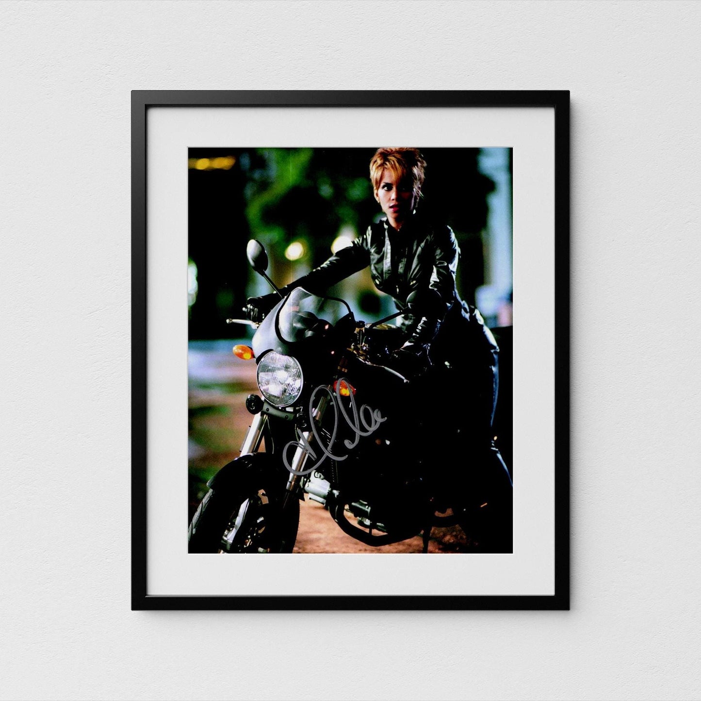 Halle Berry Autograph Catwoman Signed 8x10&quot; Poster Authentic Signature with COA